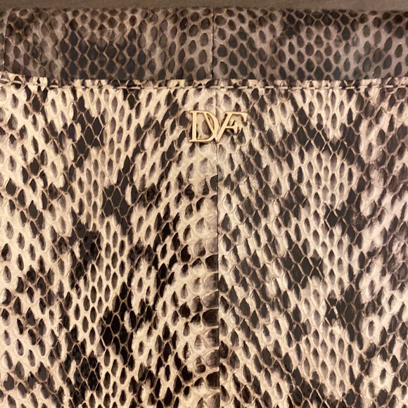 DVF Snakeskin clutch - Picture 5 of 8
